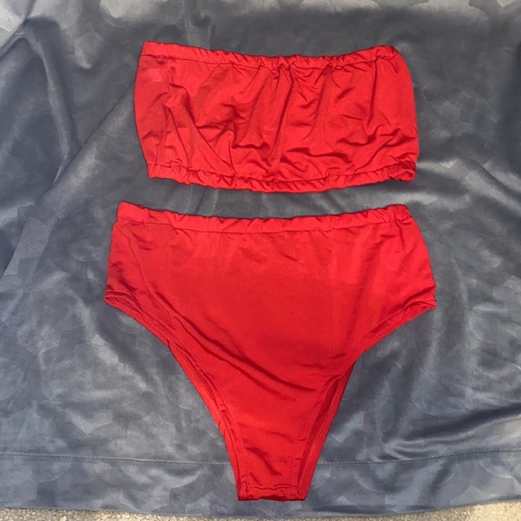 Red Bikini - Picture 2 of 3